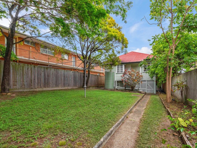 23 Davenport Street, Chermside QLD 4032