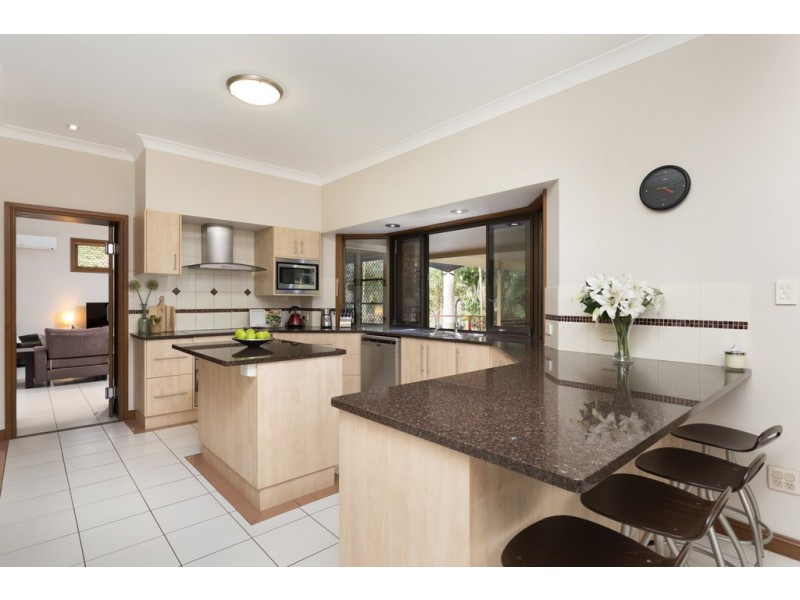 239 Church Road, Eatons Hill QLD 4037