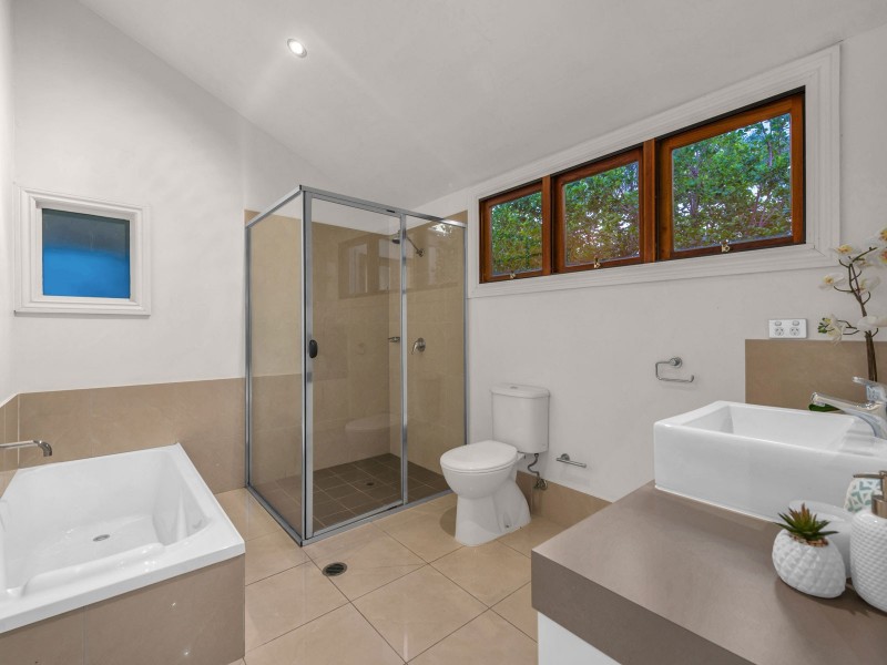 51 Larwill Avenue, Northgate QLD 4013