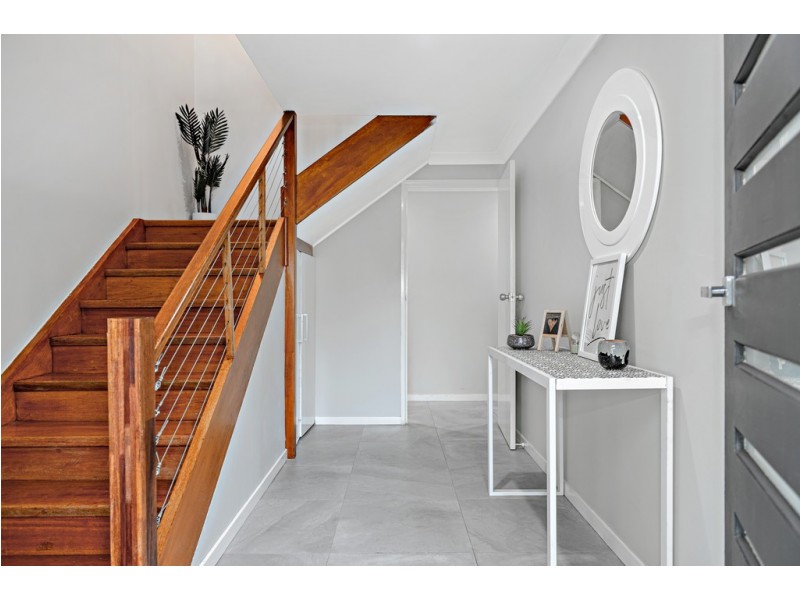 10 Claret Street, Carseldine QLD 4034