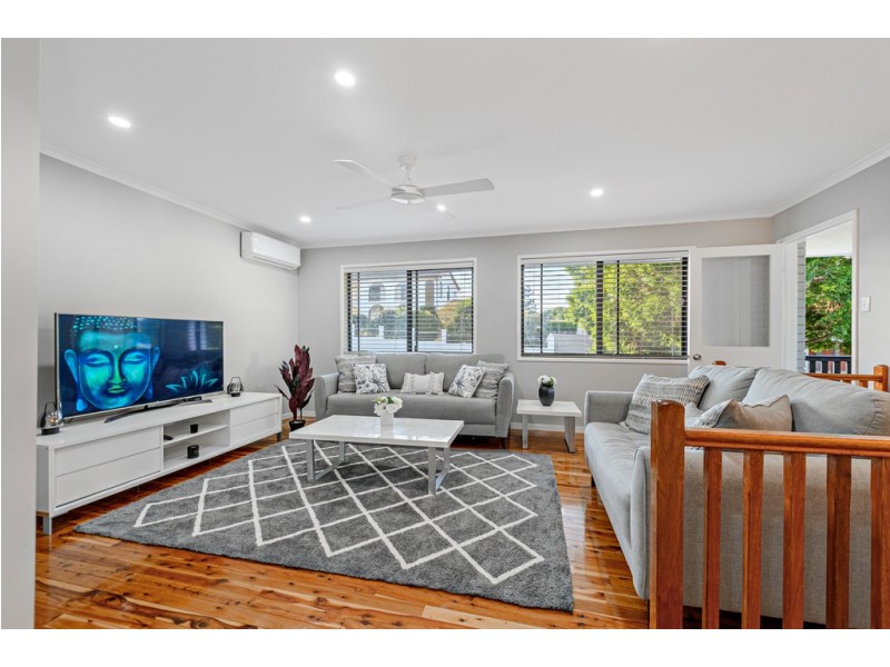 10 Claret Street, Carseldine QLD 4034