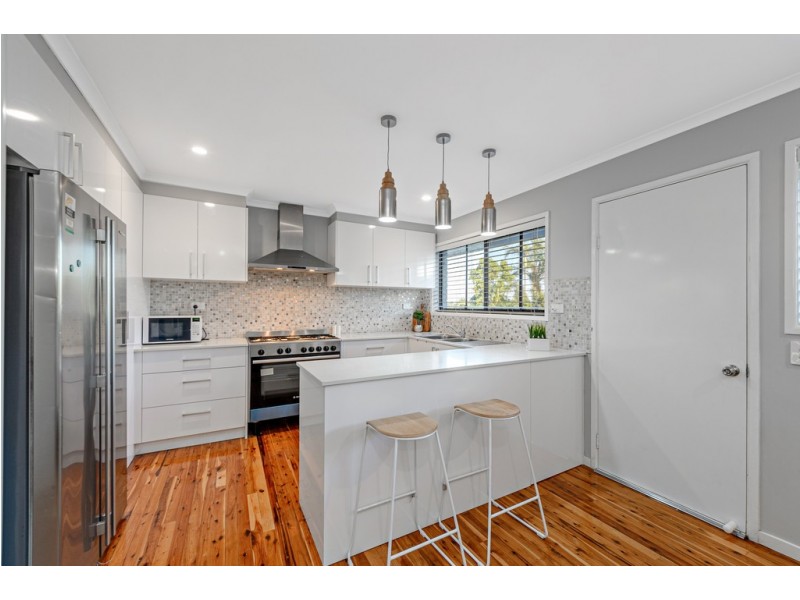 10 Claret Street, Carseldine QLD 4034