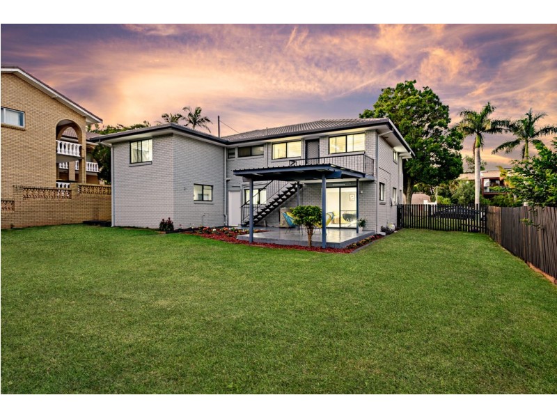 10 Claret Street, Carseldine QLD 4034