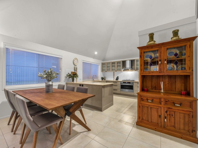 Eatons Hill QLD 4037