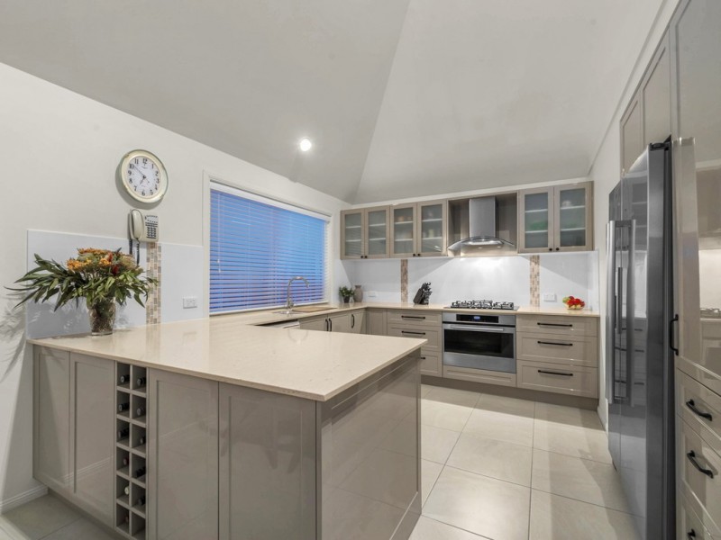 Eatons Hill QLD 4037