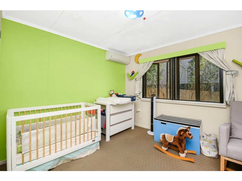 8 Burbank Street, Stafford Heights QLD 4053