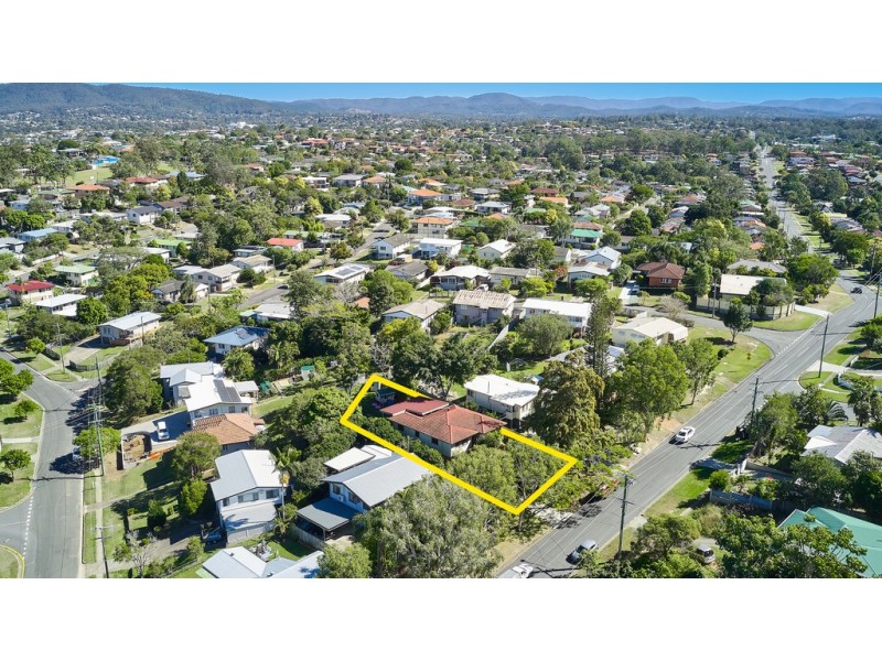 8 Burbank Street, Stafford Heights QLD 4053