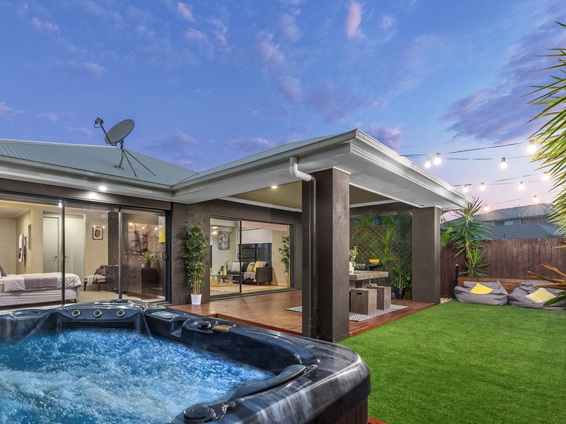 33 Palmerston Street, North Lakes QLD 4509