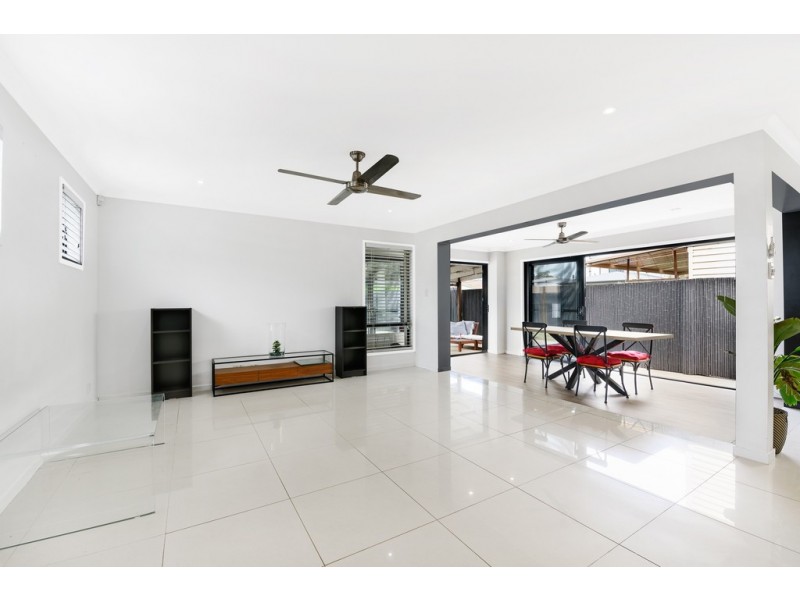 11 Somers Street, Nudgee QLD 4014