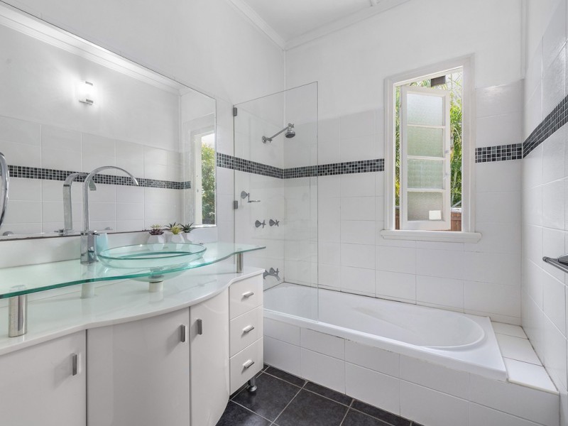 1654 Sandgate Road, Virginia QLD 4014