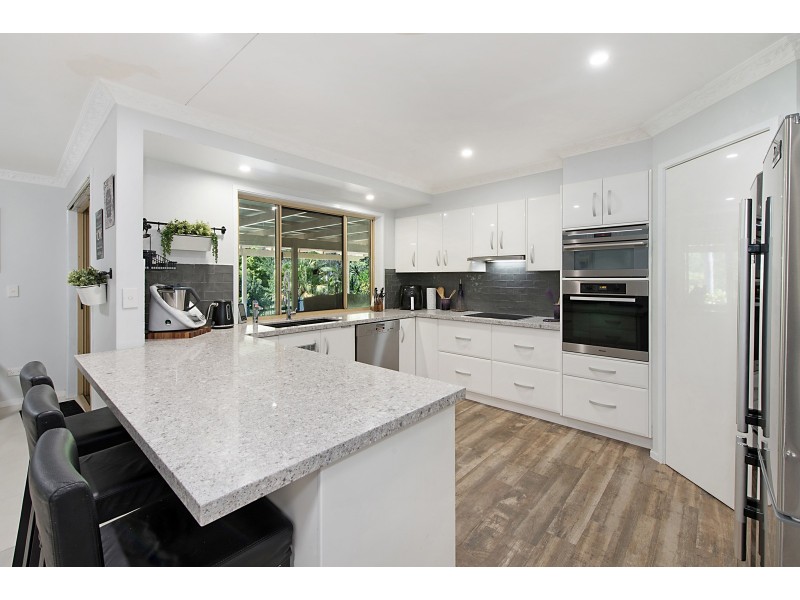 15 Sarow Drive, Warner QLD 4500