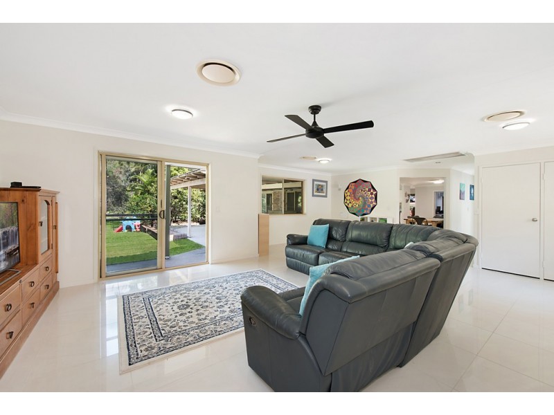 15 Sarow Drive, Warner QLD 4500