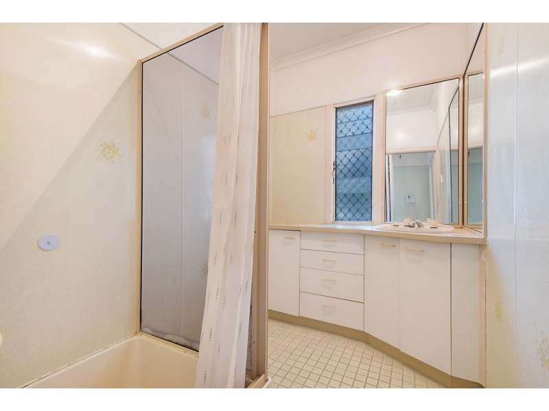 20 Kirby Road, Aspley QLD 4034