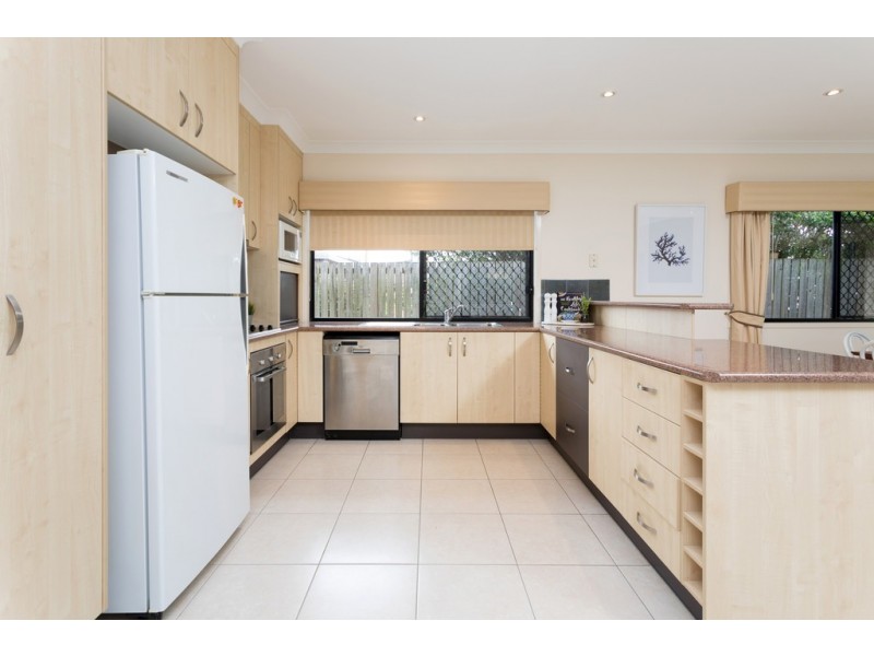 34 Myron Street, Chermside QLD 4032