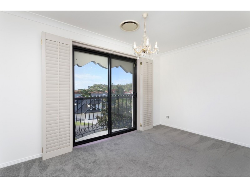 8 Rocklily Court, Chermside West QLD 4032