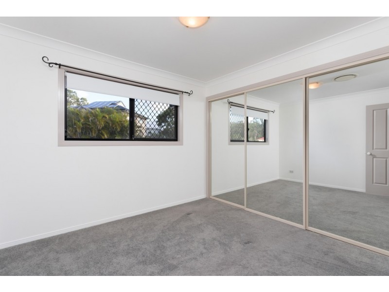 8 Rocklily Court, Chermside West QLD 4032