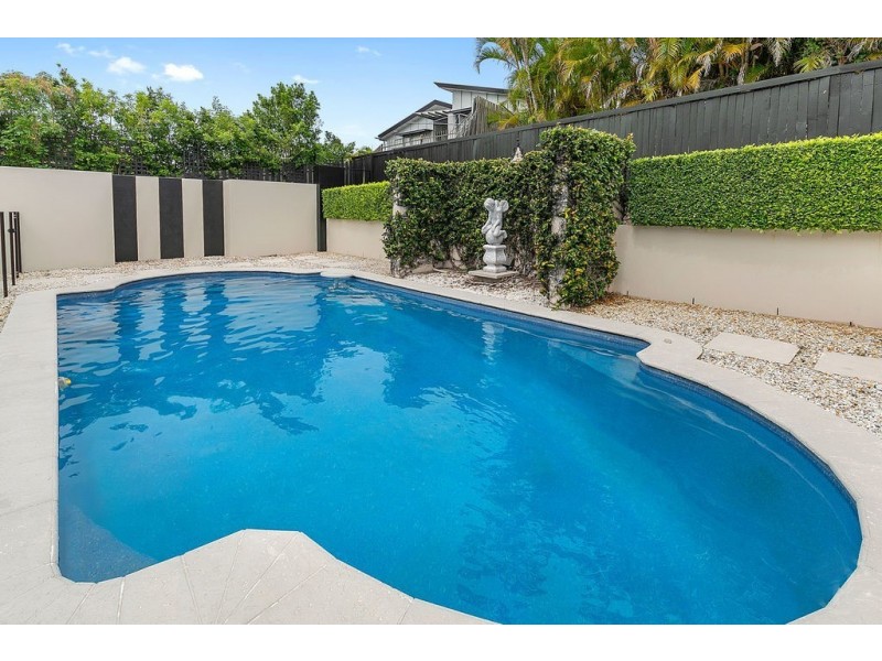 8 Rocklily Court, Chermside West QLD 4032