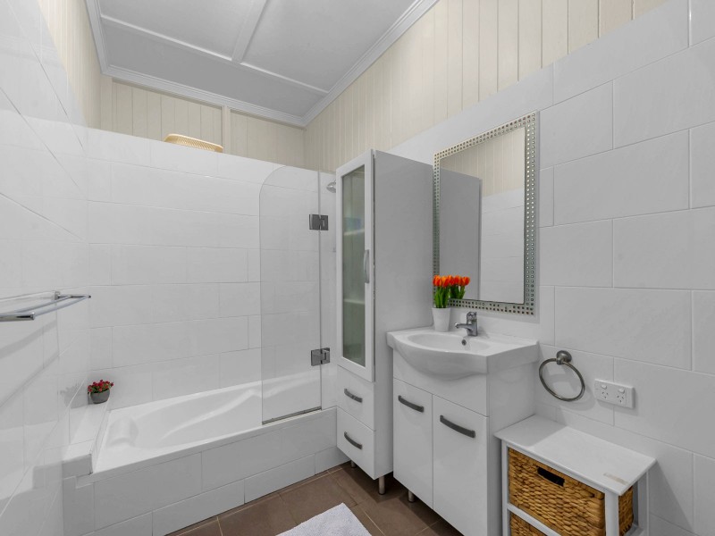 38 Larwill Avenue, Northgate QLD 4013