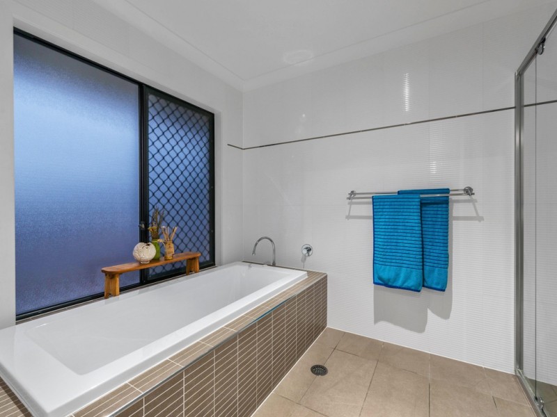 14 Michael Place, Bracken Ridge QLD 4017