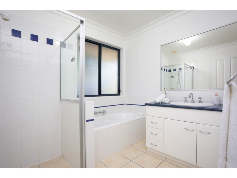 37 Groves Crescent, Boondall QLD 4034