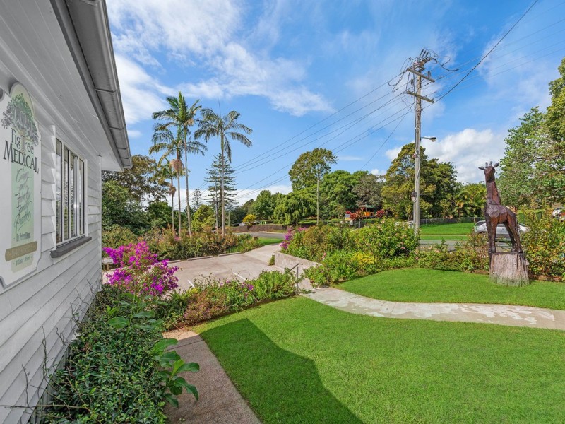 10 Cedar Street, Maleny QLD 4552
