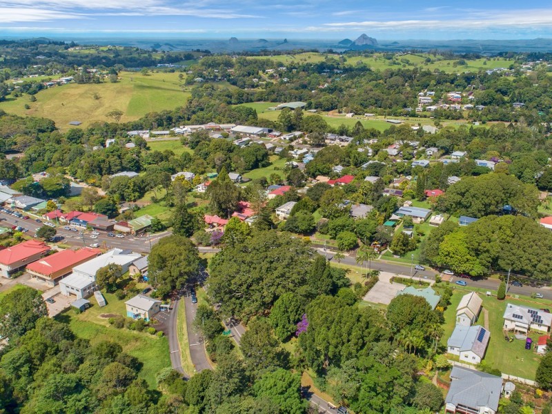 10 Cedar Street, Maleny QLD 4552
