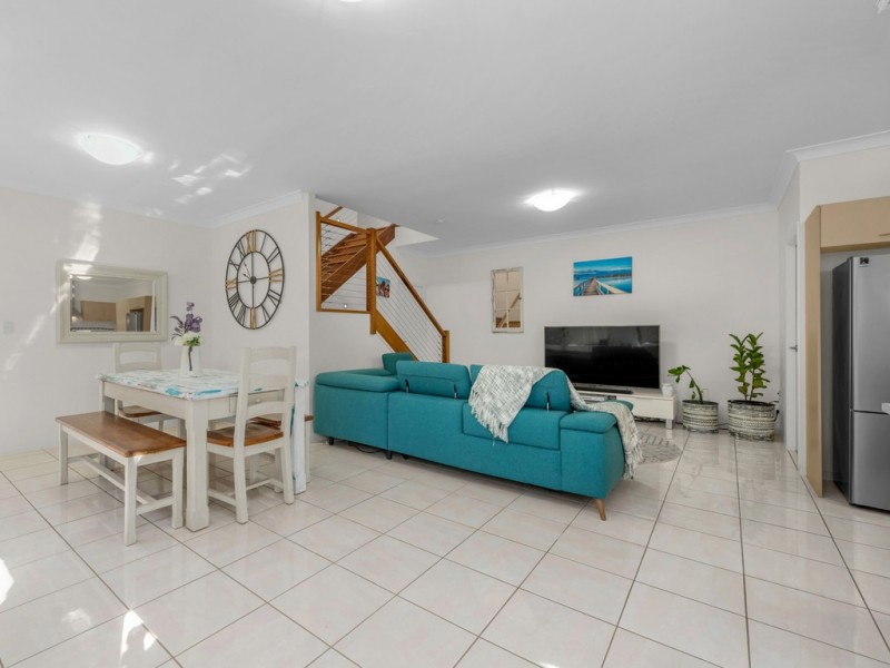 2/64 Georgina Street, Woody Point QLD 4019