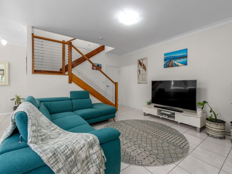 2/64 Georgina Street, Woody Point QLD 4019