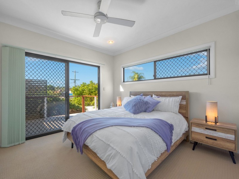 2/64 Georgina Street, Woody Point QLD 4019