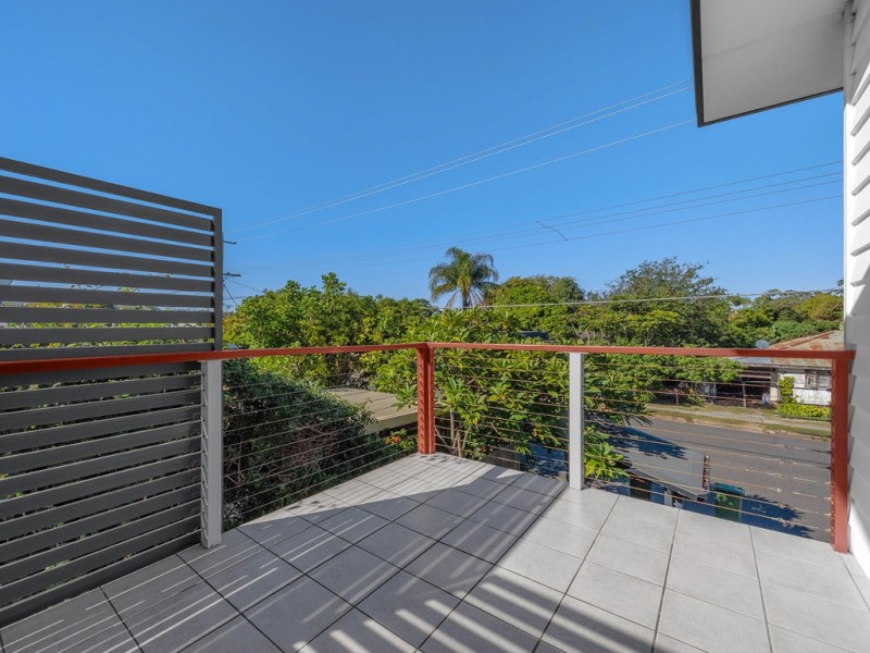 2/64 Georgina Street, Woody Point QLD 4019
