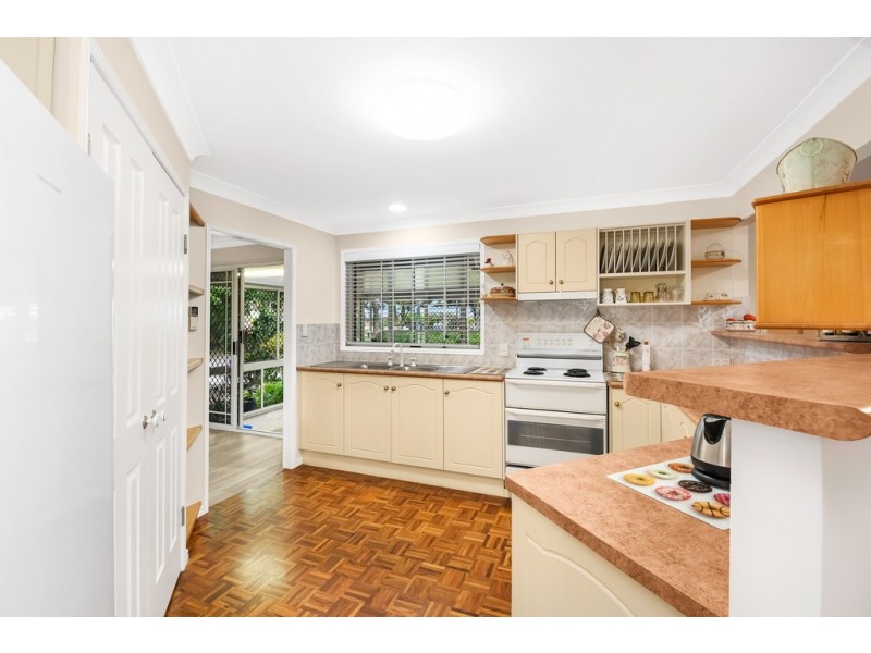 9 Bloodwood Court, Rothwell QLD 4022