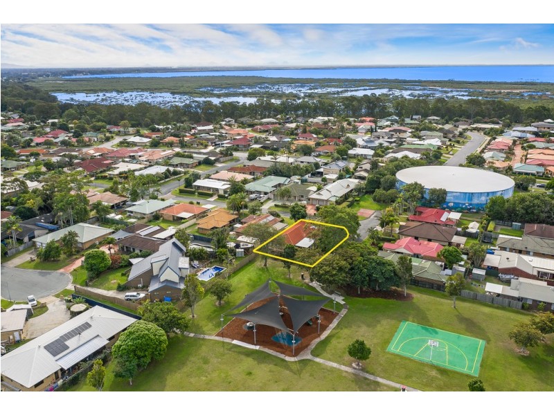 9 Bloodwood Court, Rothwell QLD 4022