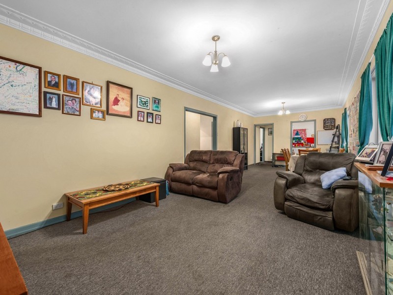 61 Shamrock Street, Gordon Park QLD 4031