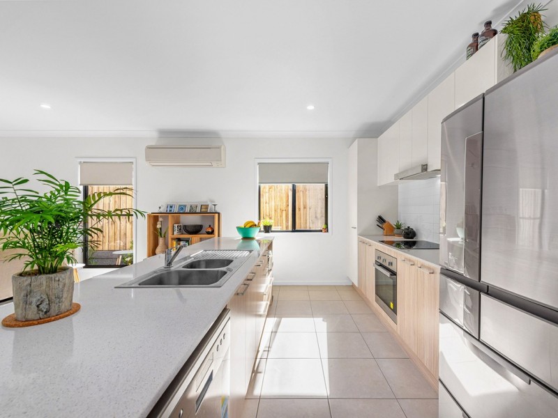 13 Forbes Crescent, Upper Kedron QLD 4055