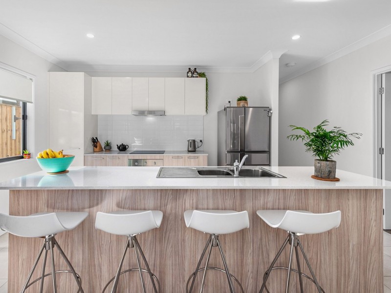 13 Forbes Crescent, Upper Kedron QLD 4055