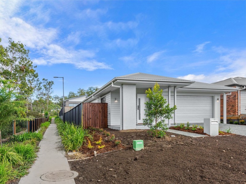 13 Forbes Crescent, Upper Kedron QLD 4055