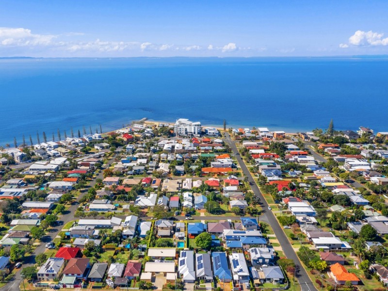 5 Koch Avenue, Scarborough QLD 4020