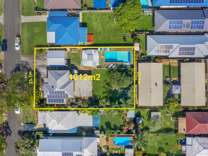 5 Koch Avenue, Scarborough QLD 4020