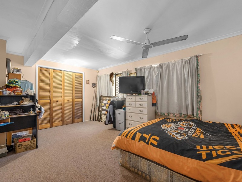 5 Koch Avenue, Scarborough QLD 4020