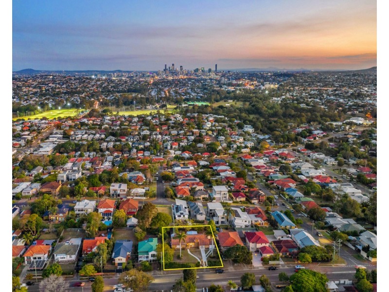 192 Rode Road, Wavell Heights QLD 4012