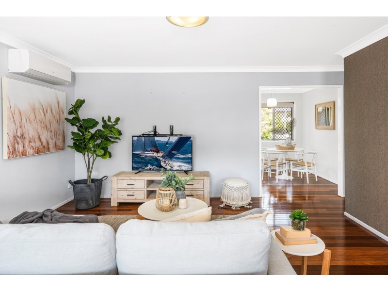 11 Waratah Drive, Clontarf QLD 4019