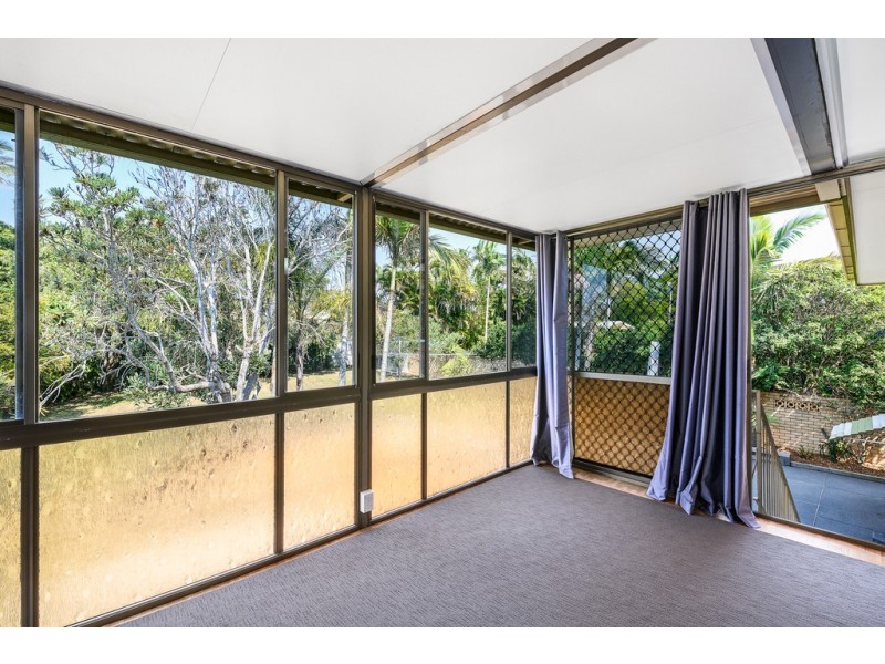 11 Waratah Drive, Clontarf QLD 4019