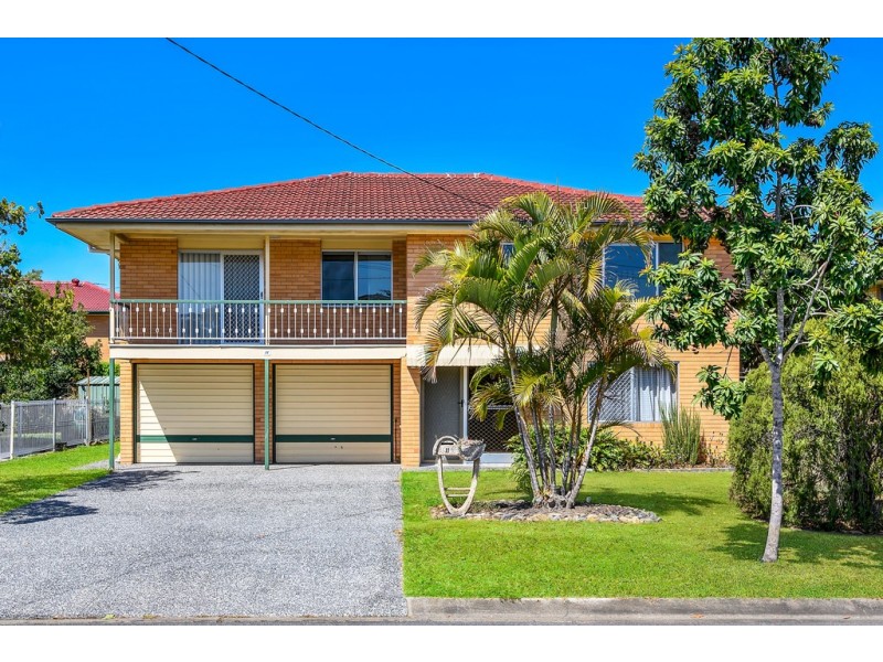 11 Glenside Street, Wavell Heights QLD 4012