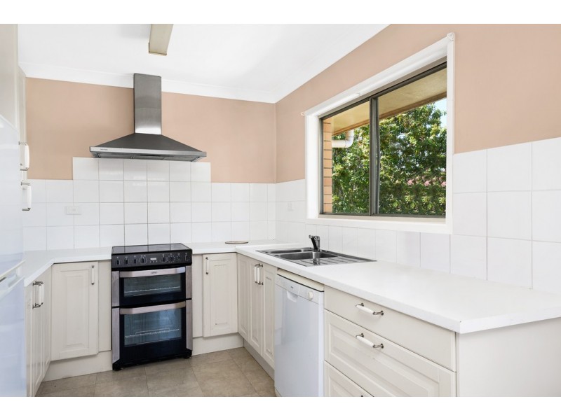 11 Glenside Street, Wavell Heights QLD 4012