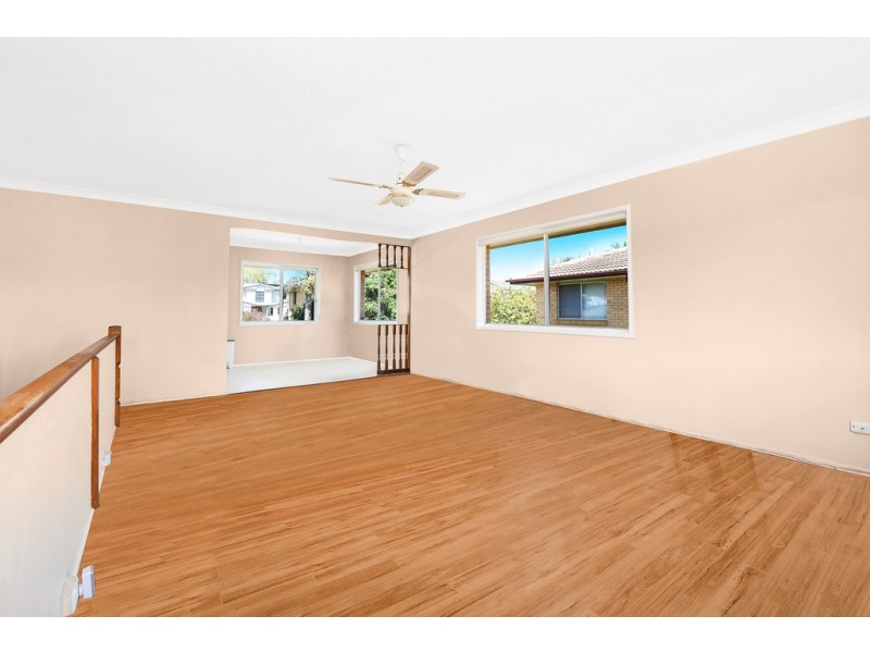 11 Glenside Street, Wavell Heights QLD 4012