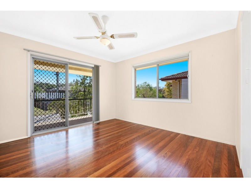 11 Glenside Street, Wavell Heights QLD 4012