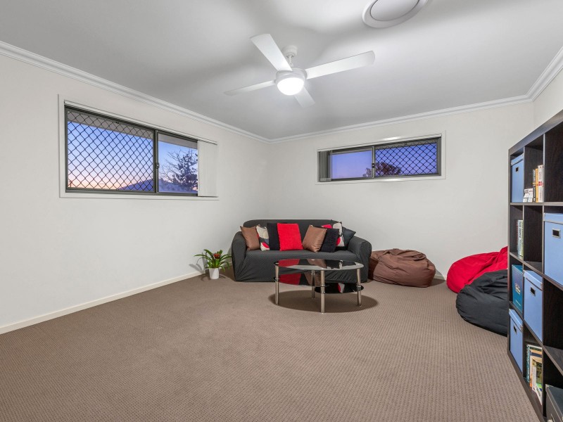 4 Parker Avenue, Northgate QLD 4013