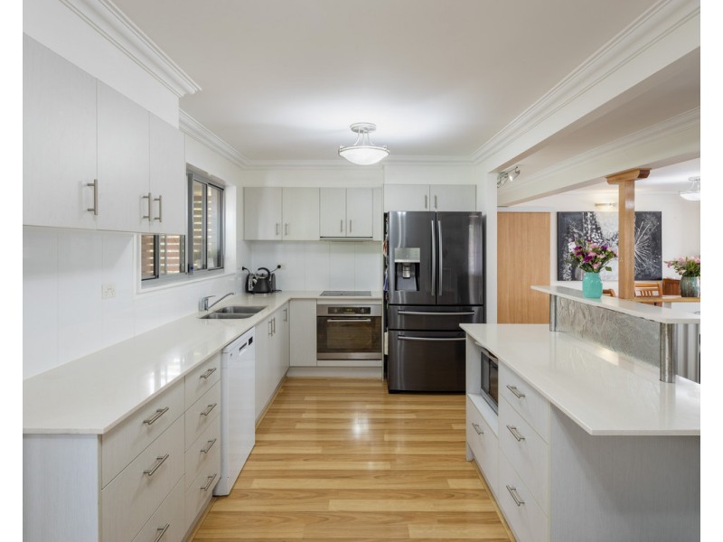 4 Jeenly Street, Geebung QLD 4034