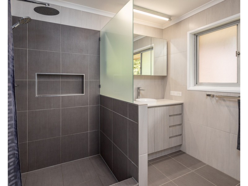 4 Jeenly Street, Geebung QLD 4034