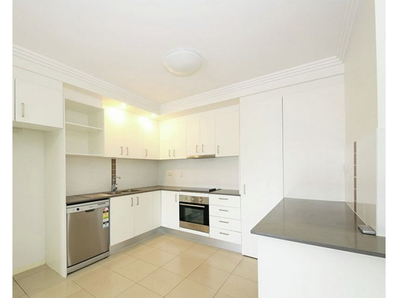 2/14 Battersby Street, Zillmere QLD 4034